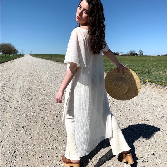 • akemi & kin pre pleated tunic top • - Picture 1 of 9